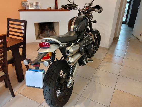 TRIUMPH BONNEVILLE SCRAMBLER 1200 XE 